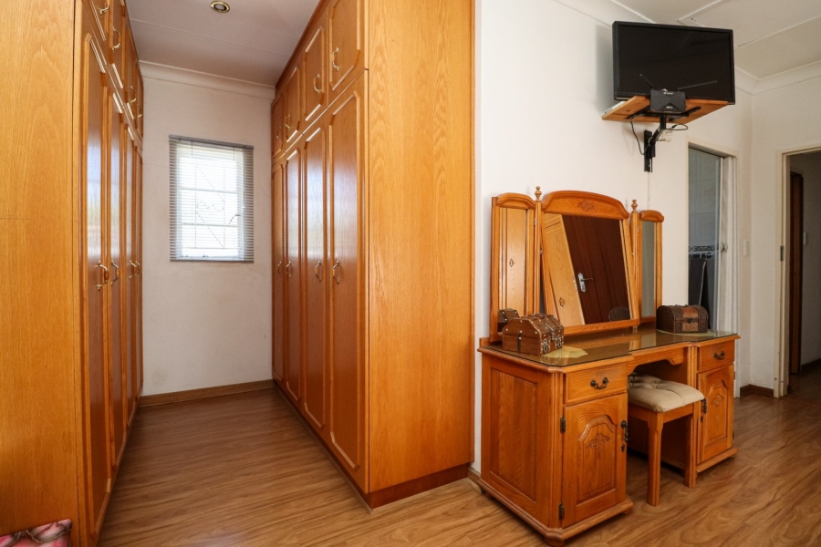 4 Bedroom Property for Sale in Flamwood North West